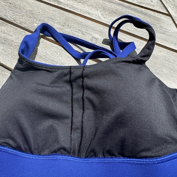 Lululemon Energy Sports Bra Size 4 Larkspur Blue - Picture 8 of 8